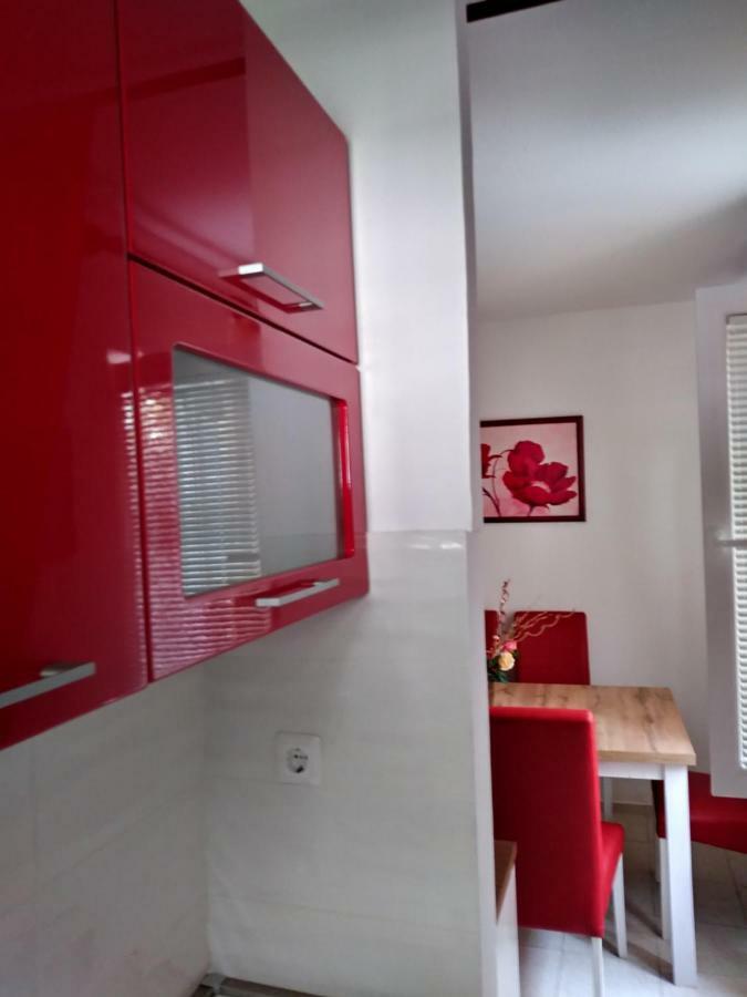 Apartments Mira Biograd Na Moru Exterior foto
