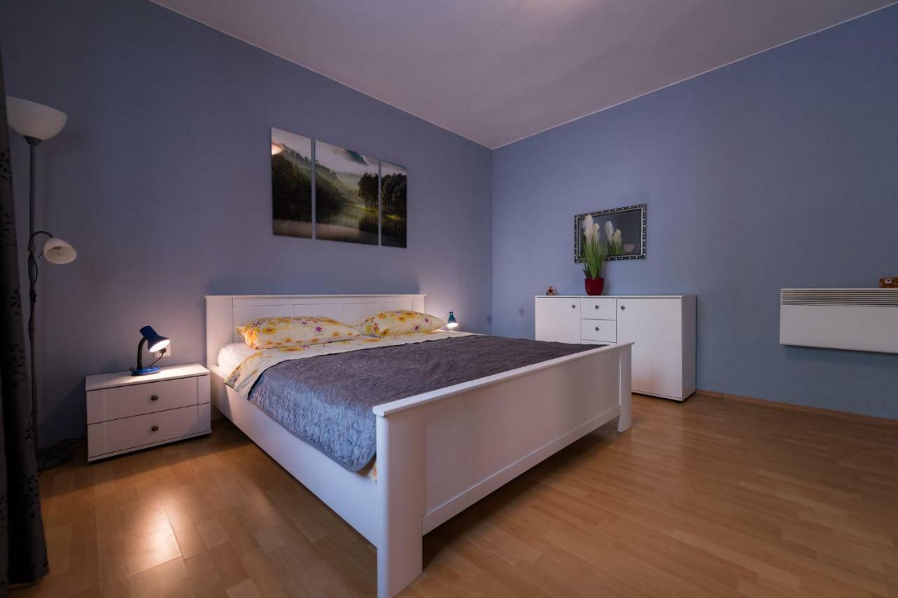 Apartments Mira Biograd Na Moru Exterior foto